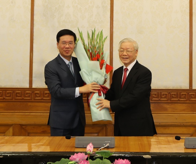 Tổng Bí thư, Chủ tịch nước Nguyễn Phú Trọng trao Quyết định phân công Ủy viên Bộ Chính trị - Ảnh 3.