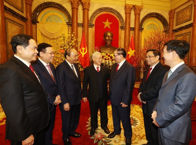 Tổng Bí thư, Chủ tịch nước Nguyễn Phú Trọng chúc Tết các đồng chí lão thành Cách mạng - Ảnh 2.