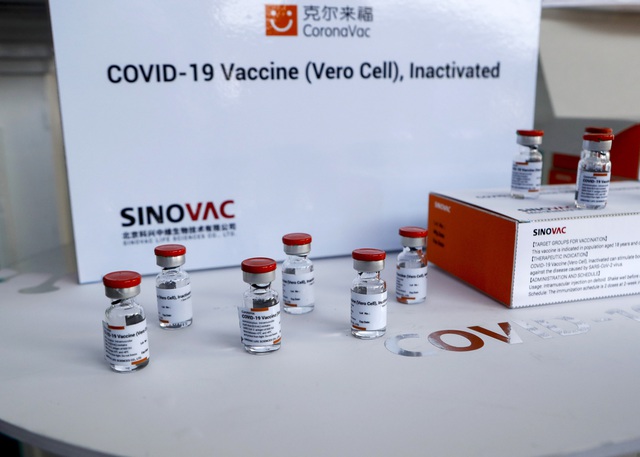Thái Lan triển khai tiêm chủng vaccine COVID-19 cho người từ 18 - 59 tuổi - Ảnh 1.