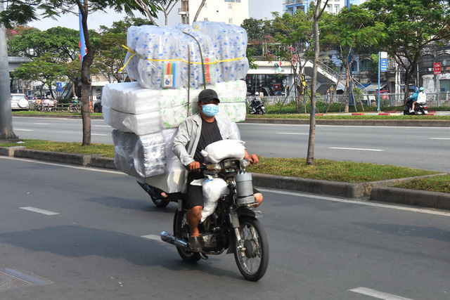 TP Hồ Chí Minh xây dựng lộ trình “khai tử” xe máy cũ - Ảnh 1.