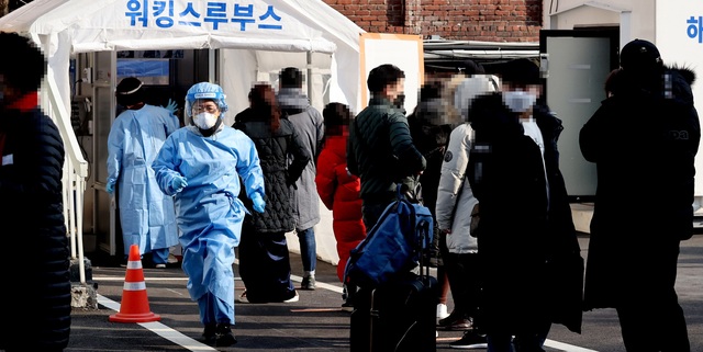 Hàn Quốc gia hạn quy định giãn cách xã hội thêm 2 tuần - Ảnh 1.