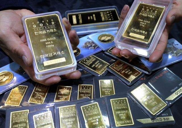 Lợi suất trái phiếu Mỹ tăng kéo giá vàng châu Á giảm - Ảnh 1.