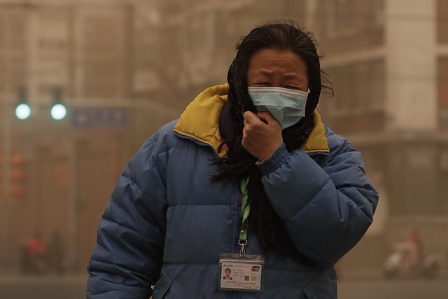 Thủ đô Bắc Kinh, Trung Quốc lại chìm trong bão cát - Ảnh 1.