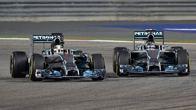GP Bahrain - nơi để lại nhiều kỷ niệm đẹp với Lewis Hamilton - Ảnh 1.