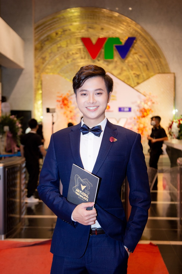 Duy Dương - Hotboy MC của VTV2 với nụ cười tỏa nắng và vẻ ngoài thân thiện - Ảnh 3.