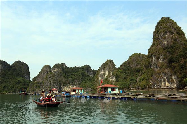 Quảng Ninh mở lại du lịch nội tỉnh - Ảnh 2.