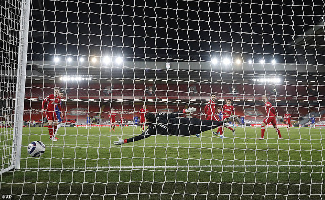 Liverpool 0-1 Chelsea: Thua trận thứ 5 liên tiếp trên sân nhà, The Kop rơi xuống vị trí thứ 7 - Ảnh 2.
