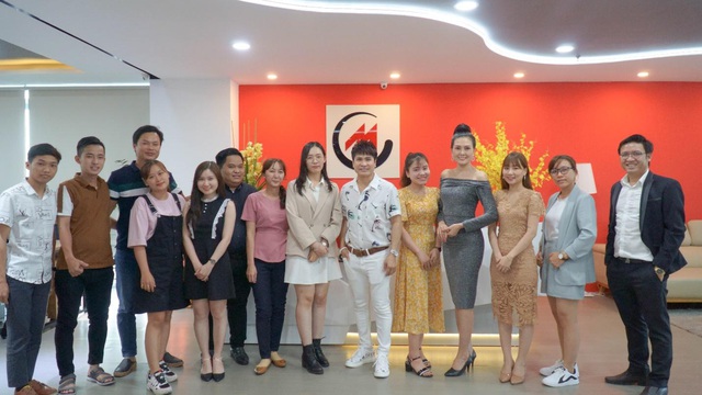 Lưu Trần Thân Thương - Từ một cô sinh viên đến CEO mang về doanh thu triệu đô - Ảnh 3.