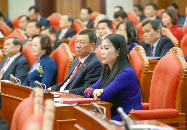 ẢNH: Ngày khai mạc Hội nghị lần thứ 2 Ban Chấp hành Trung ương Đảng khóa XIII - Ảnh 9.