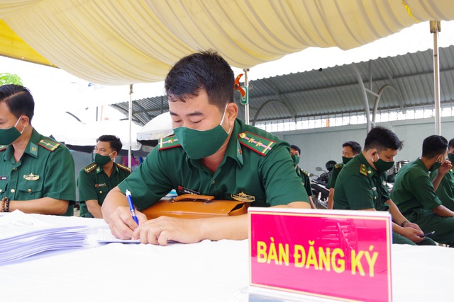 Bộ đội Biên phòng Tây Ninh bắt đầu tiêm vaccine COVID-19 - Ảnh 2.