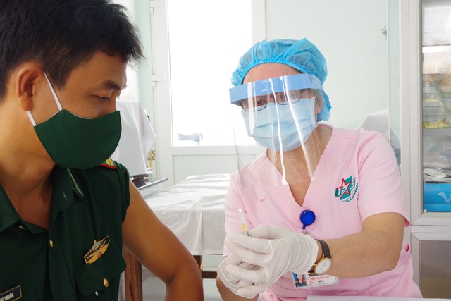 Bộ đội Biên phòng Tây Ninh bắt đầu tiêm vaccine COVID-19 - Ảnh 4.