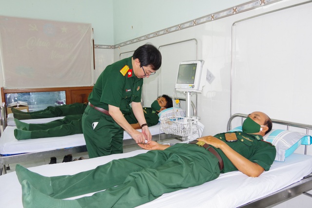 Bộ đội Biên phòng Tây Ninh bắt đầu tiêm vaccine COVID-19 - Ảnh 6.