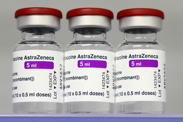 Đức điều chỉnh khuyến nghị về tiêm vaccine AstraZeneca - Ảnh 1.