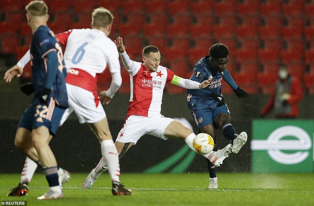 Slavia Praha 0-4 Arsenal: Lacazette lập cú đúp, Pháo thủ giành quyền vào bán kết Europa League - Ảnh 2.