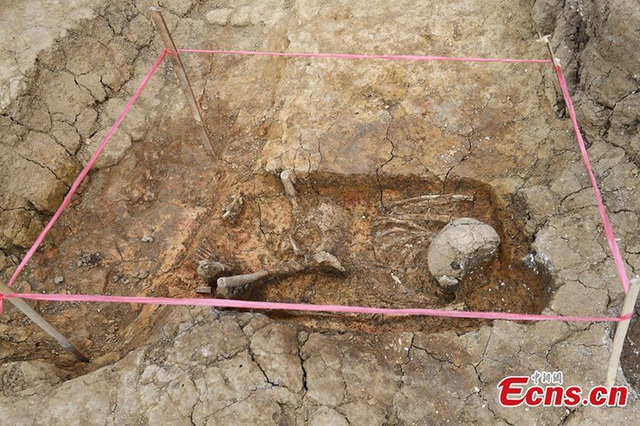 Phát hiện hàng chục mộ cổ chứa hài cốt còn nguyên vẹn ở miền Nam Trung Quốc - Ảnh 2.