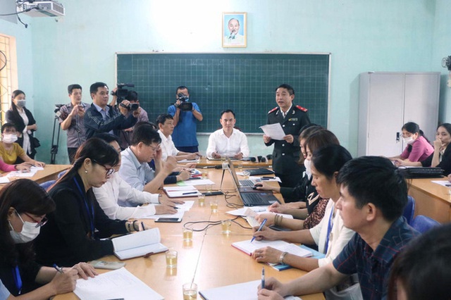 Chủ tịch UBND TP Hà Nội yêu cầu làm rõ vụ nam sinh đâm chết bạn và vụ cô giáo Nguyễn Thị Tuất - Ảnh 2.