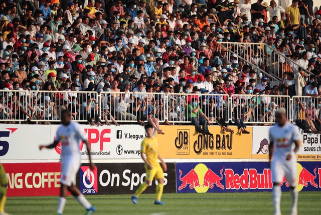 Đông Á Thanh Hóa lên phương án chống vỡ sân ở trận gặp HAGL tại vòng 11 V.League 2021 - Ảnh 1.