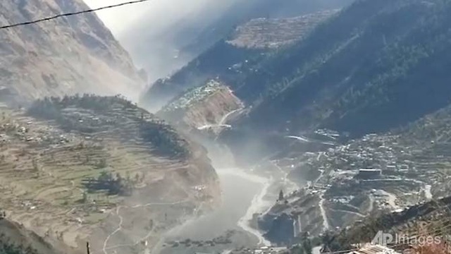Vỡ sông băng ở dãy Himalaya, ít nhất 8 người thiệt mạng - Ảnh 1.