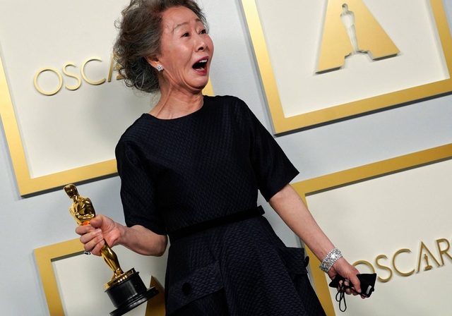 Đạo diễn phim Ký sinh trùng: Chiến thắng Oscar của Youn Yuh Jung là sự thừa nhận muộn màng của Viện Hàn lâm - Ảnh 1.