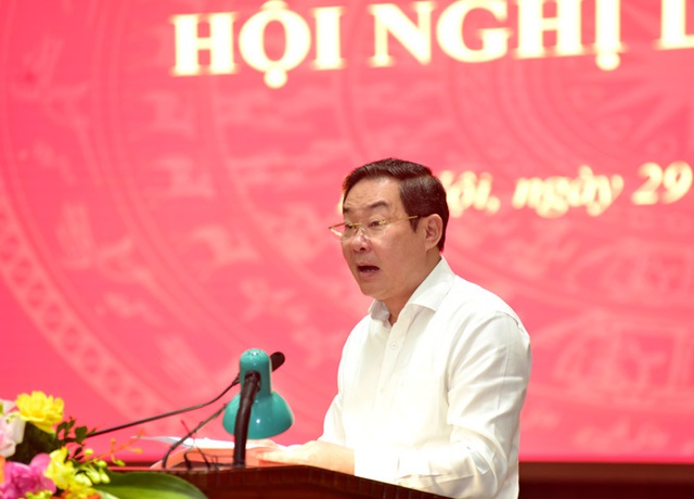 Bí thư Thành ủy Hà Nội: Tập trung tổ chức bầu cử, không chủ quan với COVID-19 - Ảnh 2.