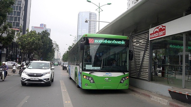 Xe bus nhanh BRT: Bi kịch từ sự nửa vời - Ảnh 1.