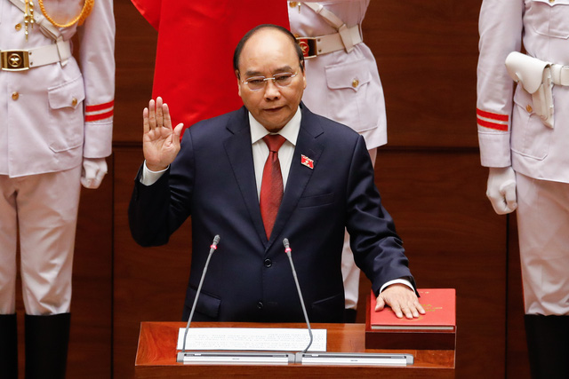 VIDEO: Chủ tịch nước Nguyễn Xuân Phúc tuyên thệ nhậm chức - Ảnh 1.