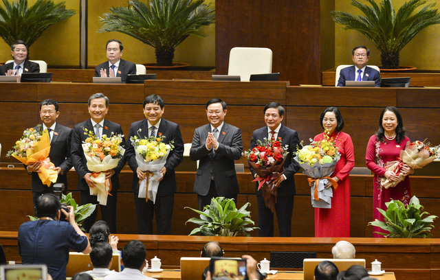 Chân dung 5 Ủy viên Ủy ban Thường vụ Quốc hội mới được bầu - Ảnh 1.