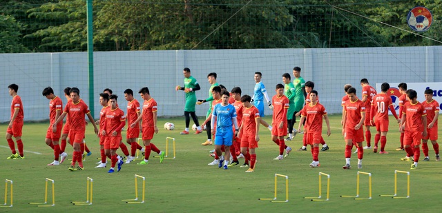 Xuân Trường trở lại tập luyện cùng ĐT Việt Nam - Ảnh 10.