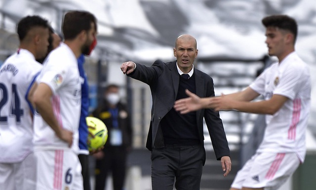 NÓNG: Zidane quyết định chia tay Real Madrid - Ảnh 1.