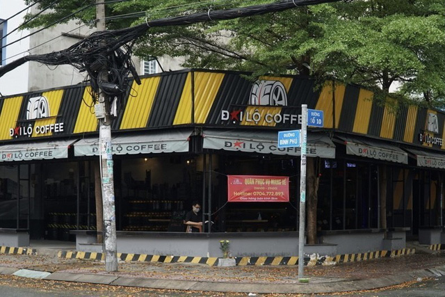 TP Hồ Chí Minh: Hàng quán đóng cửa im lìm để chống dịch - Ảnh 2.