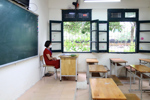 Thi vào lớp 10 ở Hà Nội: Phòng thi đặc biệt chỉ có 1 thí sinh - Ảnh 1.