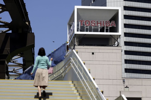 “Tượng đài” công nghệ Toshiba vướng bê bối lớn - Ảnh 1.