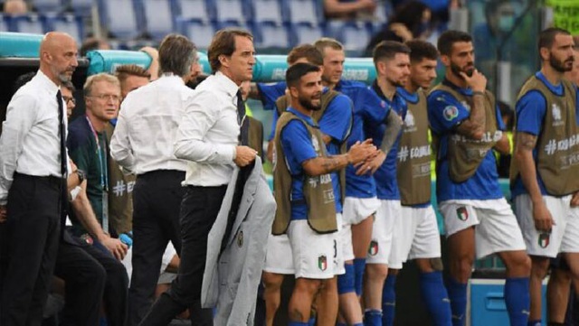 Mancini nói gì khi cùng ĐT Italia toàn thắng tại vòng bảng? - Ảnh 2.