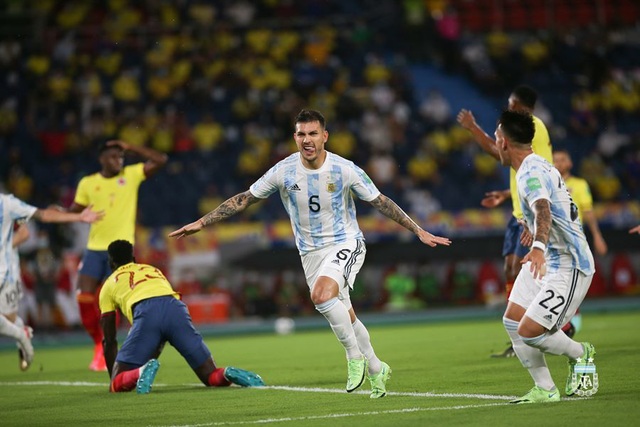 Dẫn trước 2 bàn, Argentina vẫn mất điểm tiếc nuối trước Colombia - Ảnh 1.