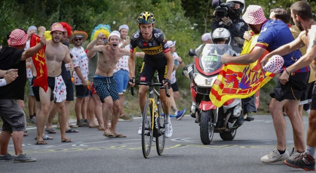 Sepp Kuss về nhất chặng 15 giải xe đạp Tour de France 2021 - Ảnh 1.