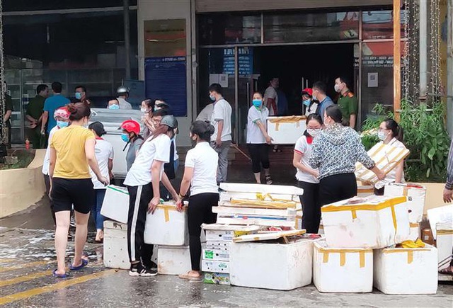 Cháy kèm tiếng nổ lớn tại siêu thị lớn nhất tỉnh Cao Bằng - Ảnh 3.