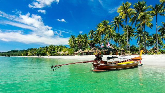 Thái Lan mở cửa 3 hòn đảo du lịch bất chấp nguy hiểm từ biến thể Delta - Ảnh 2.