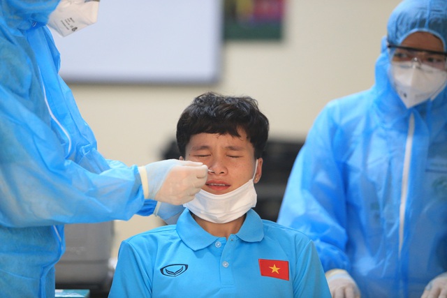 ĐT bóng đá nữ Việt Nam kiểm tra y tế theo quy định trong ngày đầu hội quân - Ảnh 7.