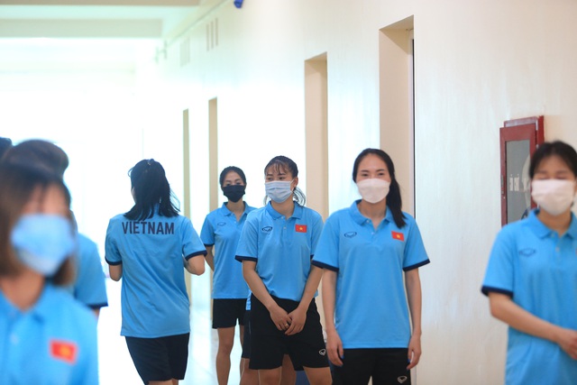 ĐT bóng đá nữ Việt Nam kiểm tra y tế theo quy định trong ngày đầu hội quân - Ảnh 10.