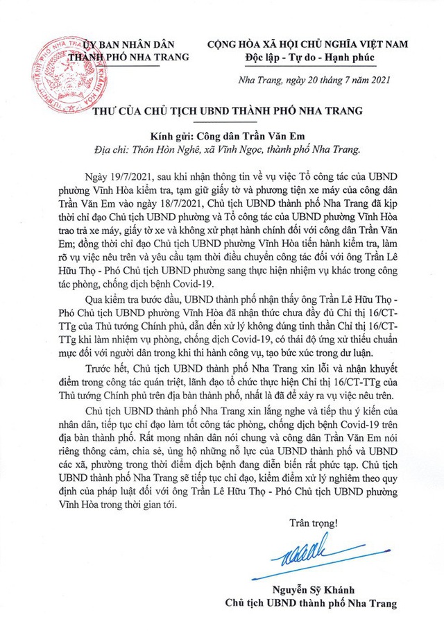 Chủ tịch TP Nha Trang xin lỗi công nhân bị giữ xe, giữ giấy tờ vì đi mua bánh mì - Ảnh 1.