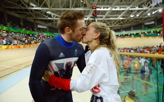 Laura Trott và Jason Kenny: Cặp đôi vàng của thể thao Vương quốc Anh - Ảnh 1.