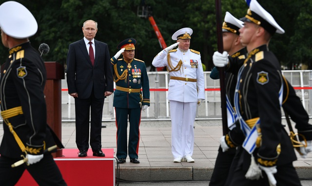 Nga long trọng tổ chức duyệt binh vinh danh Ngày Hải quân 2021 - Ảnh 5.