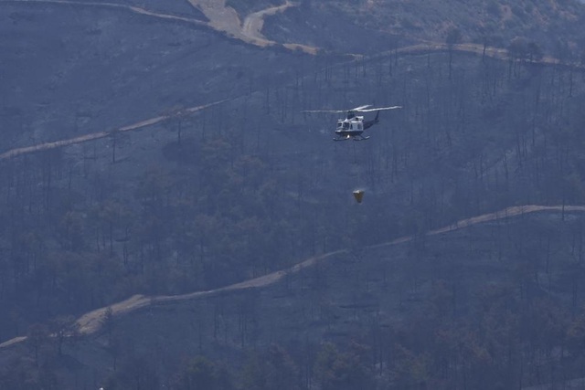 Cháy rừng nghiêm trọng nhất từ trước tới nay ở CH Cyprus, 4 người thiệt mạng - Ảnh 9.
