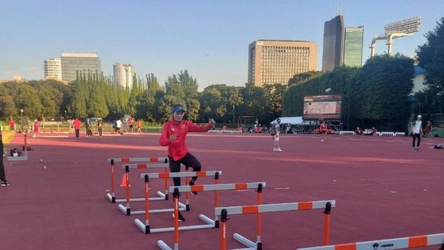Quách Thị Lan miệt mài tập luyện trước lượt chạy bán kết tại Olympic Tokyo 2020 - Ảnh 3.