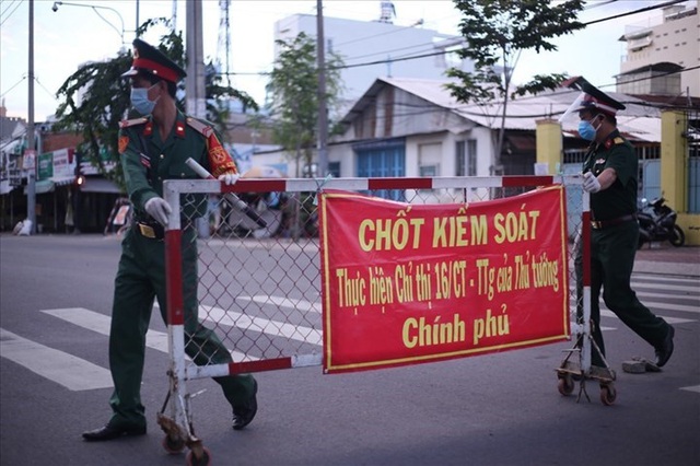 TP Hồ Chí Minh tiếp tục áp dụng giãn cách theo nguyên tắc Chỉ thị 16 thêm 14 ngày - Ảnh 1.