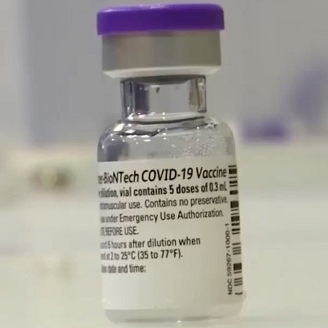 Biến thể Delta hoành hành, giới chuyên gia Mỹ kêu gọi chính quyền mở cửa kho dự trữ vaccine cho thế giới - Ảnh 1.