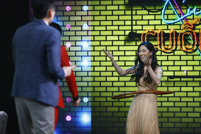 Cuộc hẹn cuối tuần: Hé lộ cuộc sống sinh viên của Hoa hậu Lương Thùy Linh - Ảnh 7.