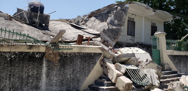 Động đất ở Haiti: Nạn nhân tử vong tăng lên 1.297 người, gần 6.000 người bị thương - Ảnh 1.