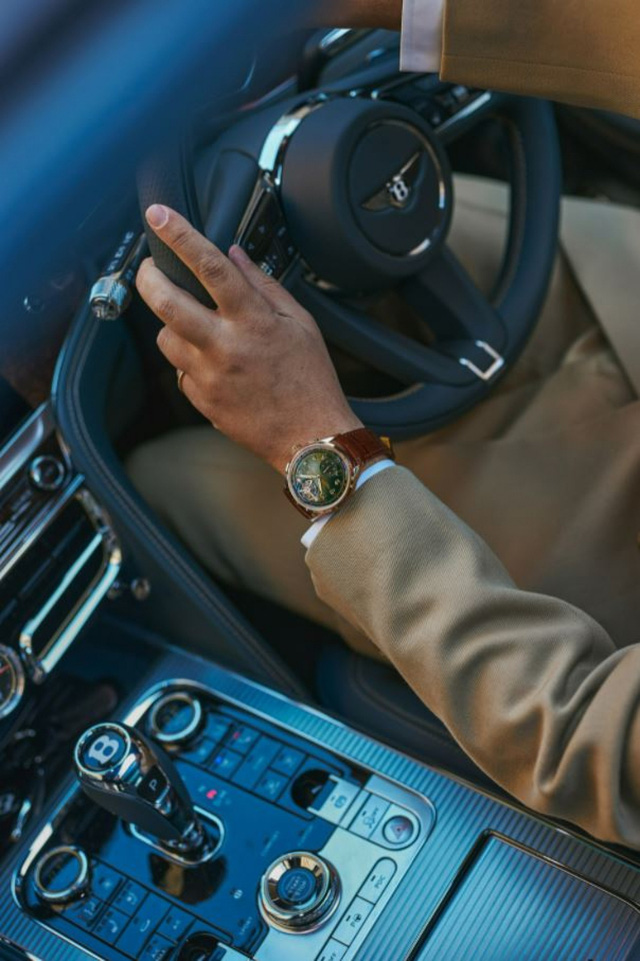 Khám phá đồng hồ Breitling cuối cùng dành cho Bentley giá gần 1,2 tỷ đồng - Ảnh 2.