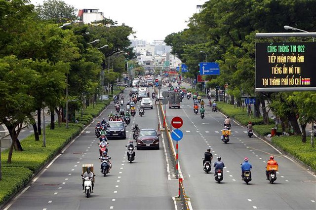Tăng cường giãn cách xã hội ở TP Hồ Chí Minh để ngăn chặn nguồn lây, kéo giảm số ca F0 - Ảnh 1.